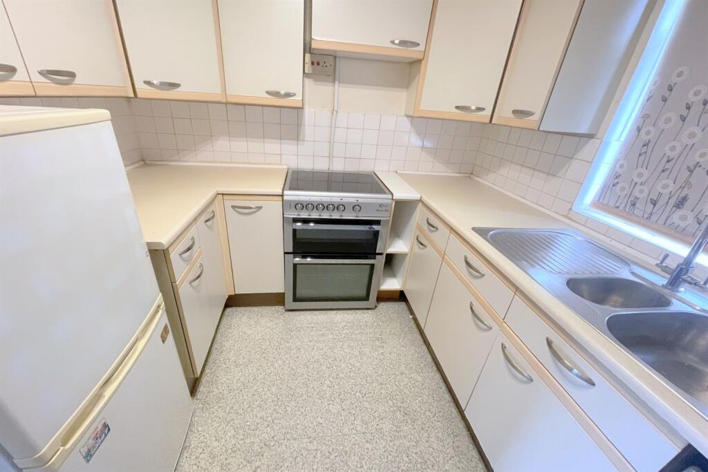 Fitted kitchen with 
