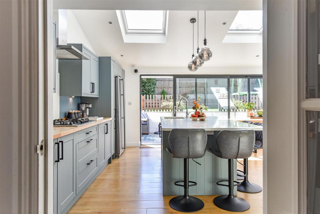 sketch_Ph35_6229915 - Copy.jpg