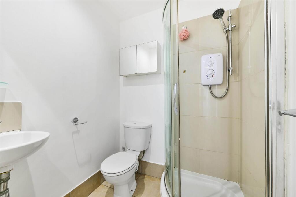 ensuite, Lockington Road, Eden Harper Battersea