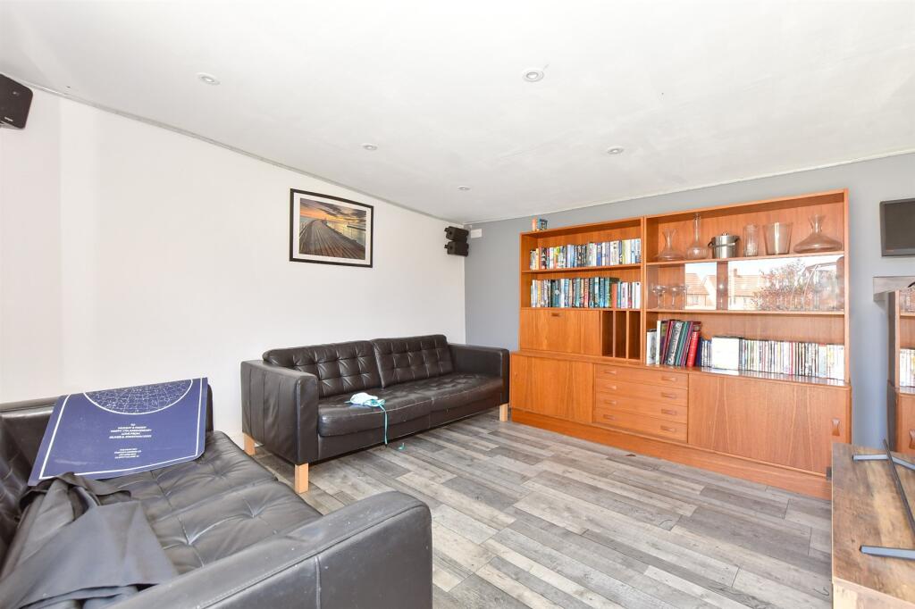 Workshop/Outbuildings