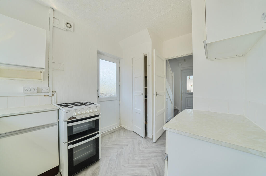 129071613682752665b3c8arw