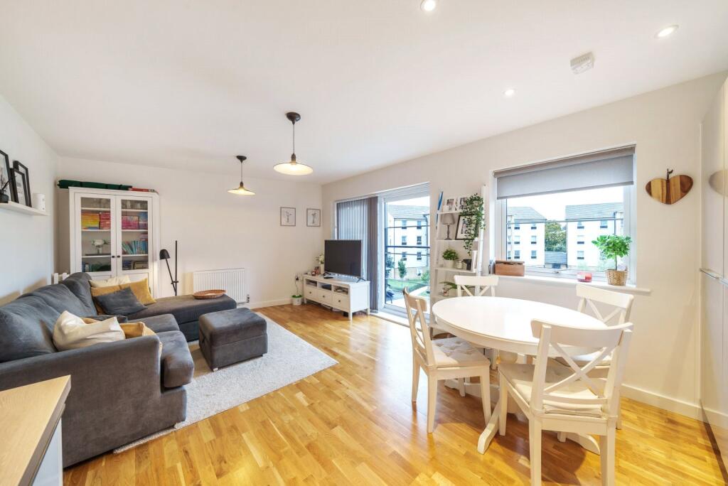 Sitting Room/Kitchen