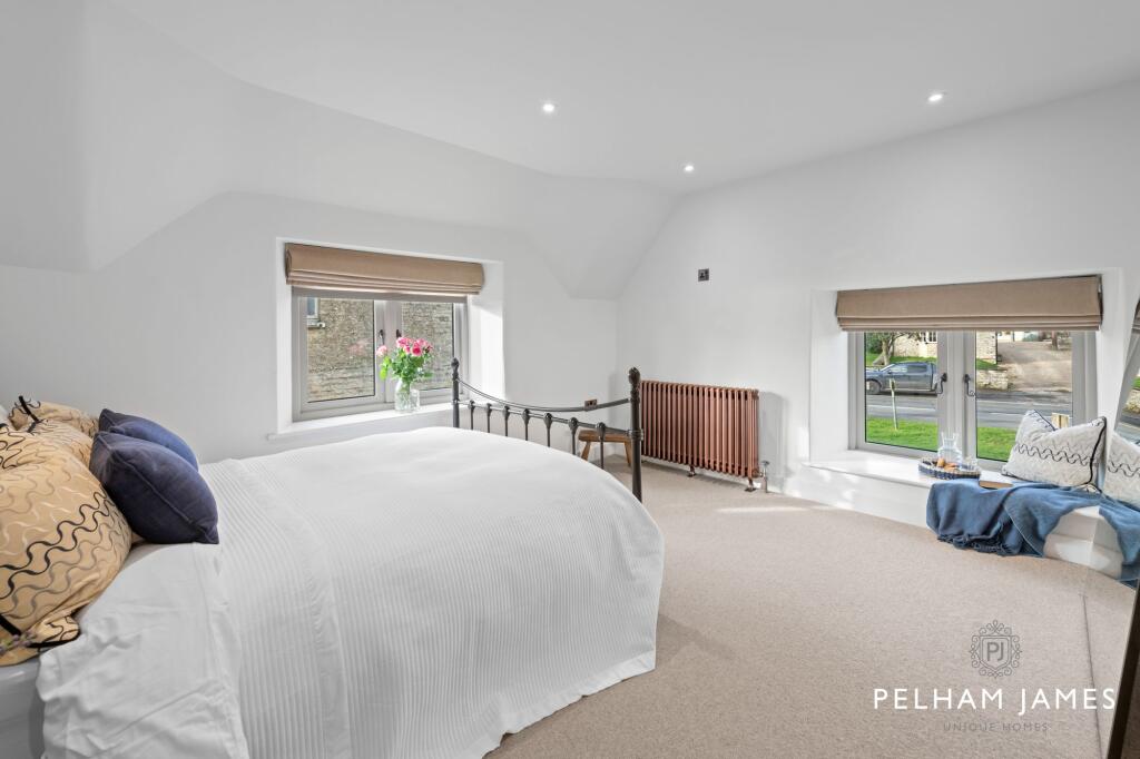 21 Main Street, Cottesmore - Principal Bedroom