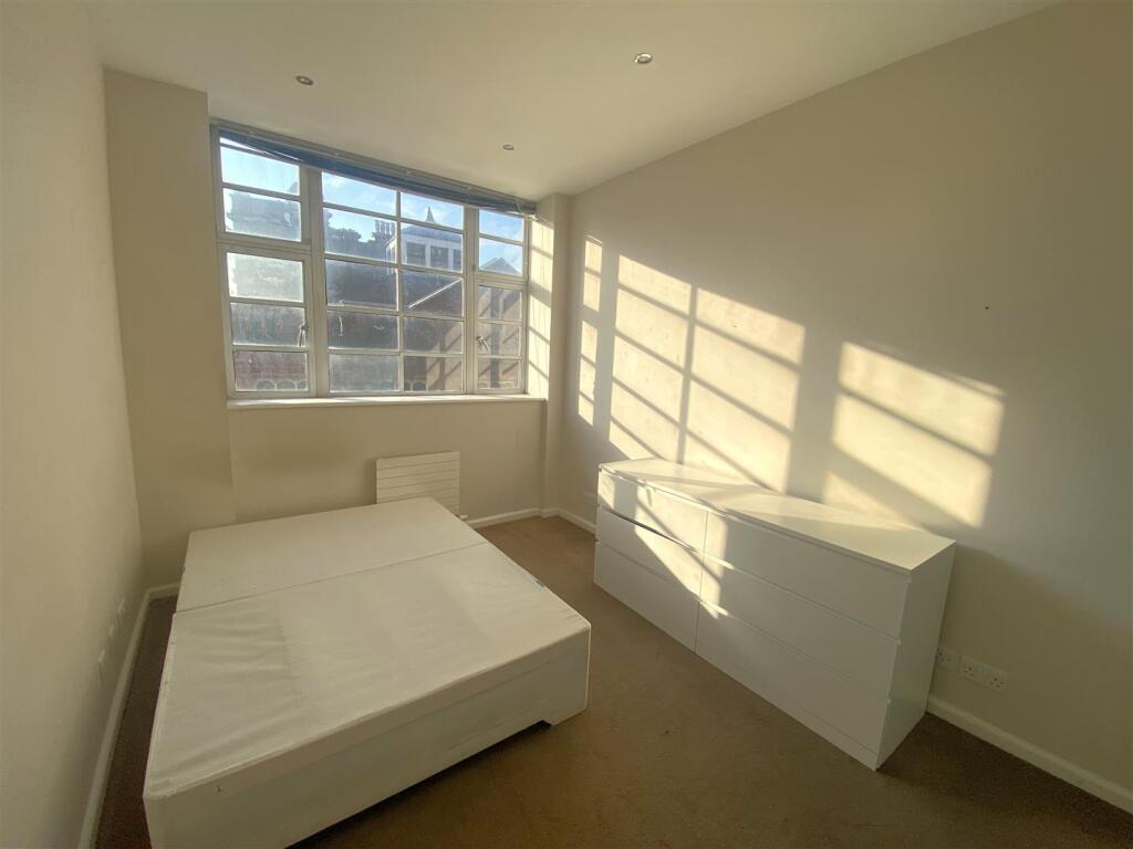 Bedroom NEW.jpg