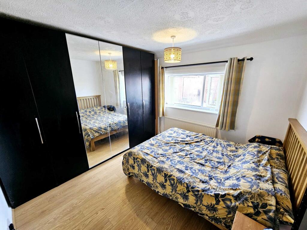 f9b8c92f-bf76-4315-ba41-2f0fb03eaa98