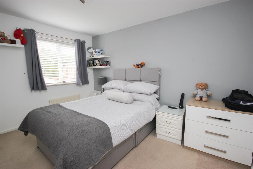 bed 3.JPG