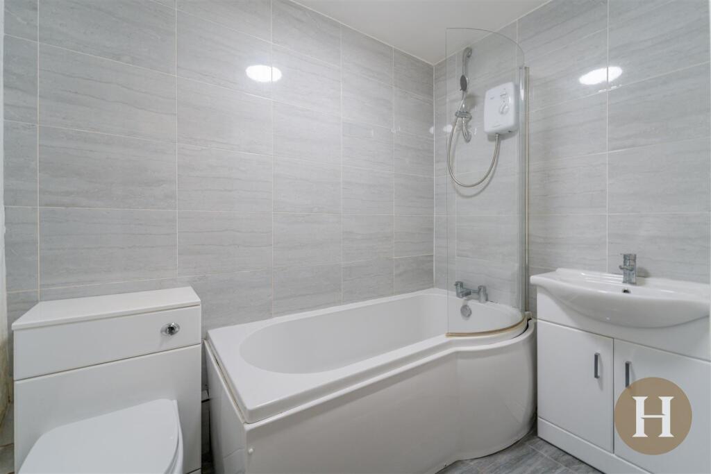 Hadleigh Estate Agents-1.jpg