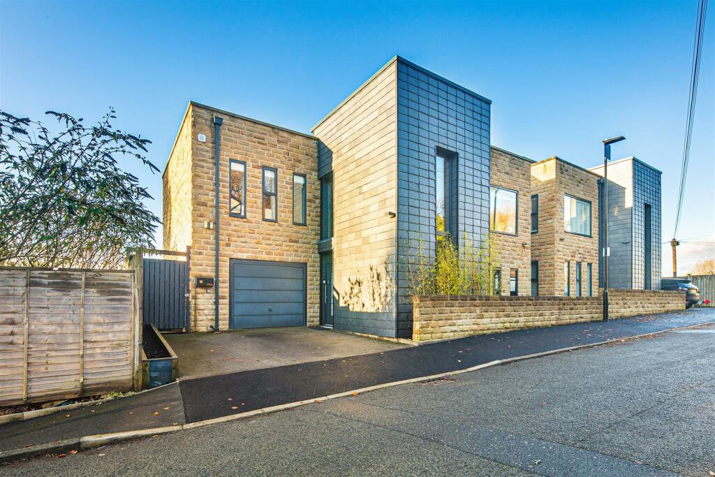 Offset main from street