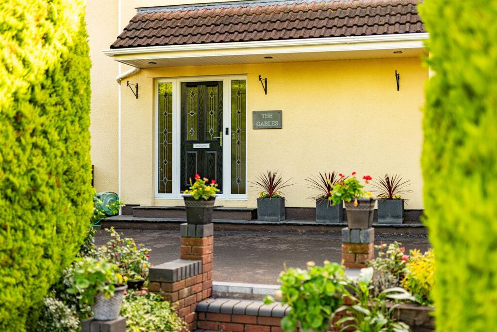 Exterior_5.jpg