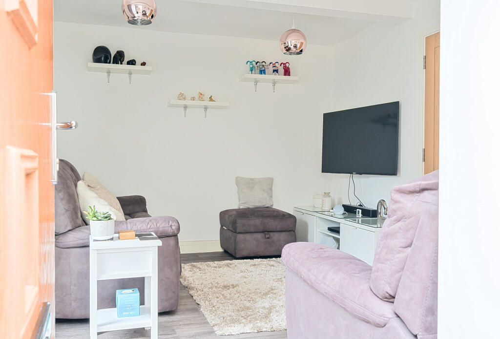 1311366-15-685693...