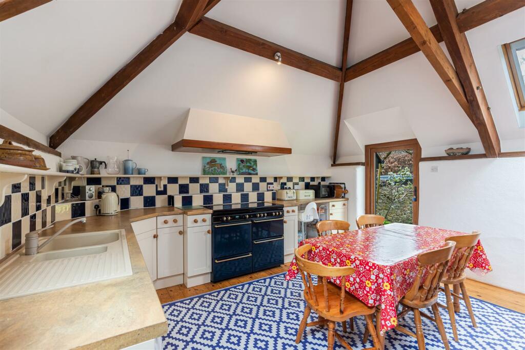 A27 - Carew Barn - 230414.jpg