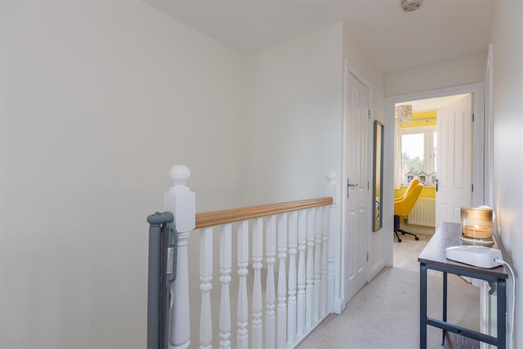 Gault Close 2 Landing.jpg