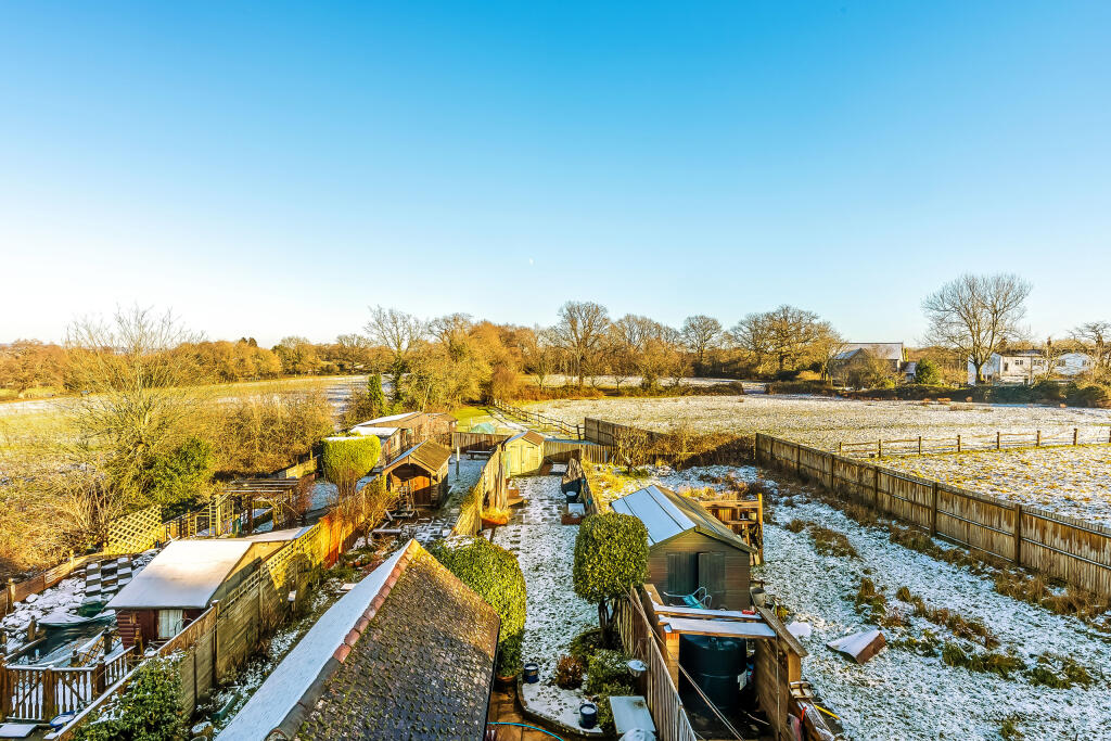 3-Uckfield-Cottage-3