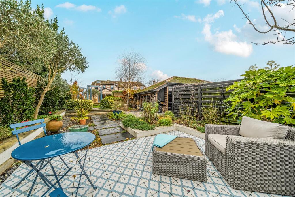 2nd Patio Area