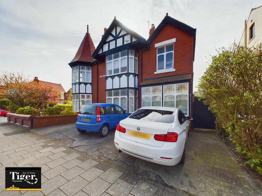 CAM03440G0-PR0024...