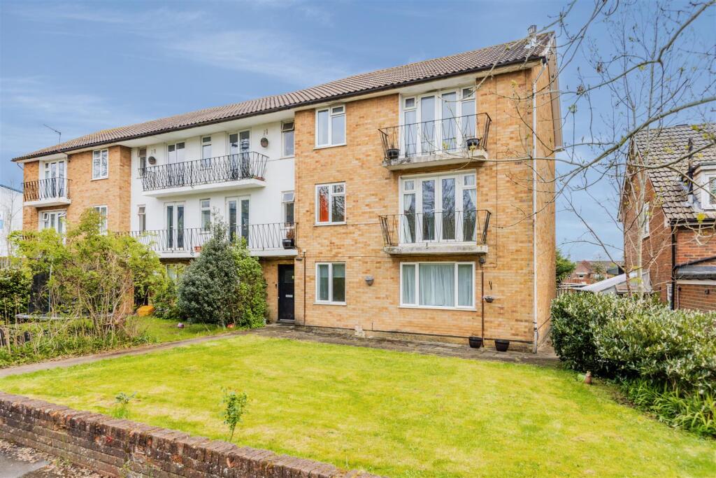 DOWNSIDE COURT (12 FROM 28)-28.jpg