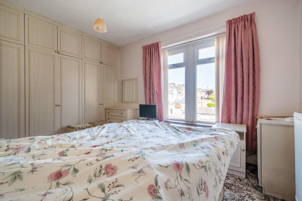 1286620-11-6824a7...