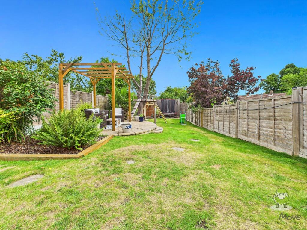 CAM01543G0-PR0146-STILL024