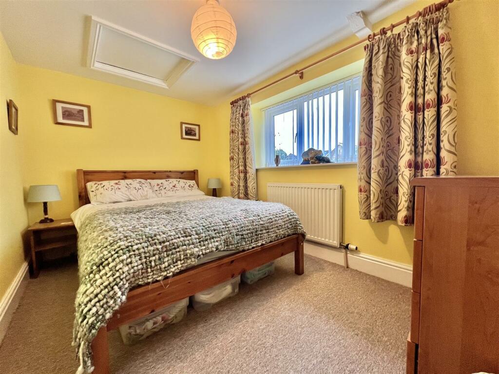 Bedroom 2.jpg