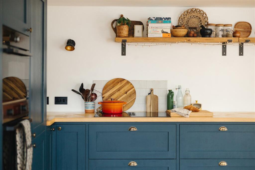 alpha cottage (16).jpg