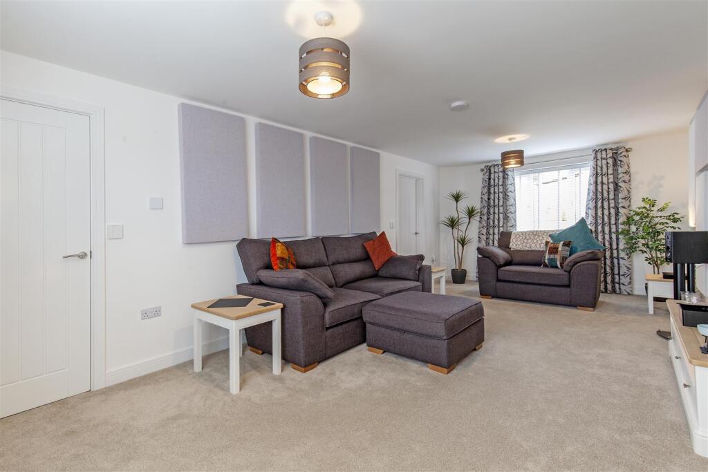 Reception Room-2.jpg