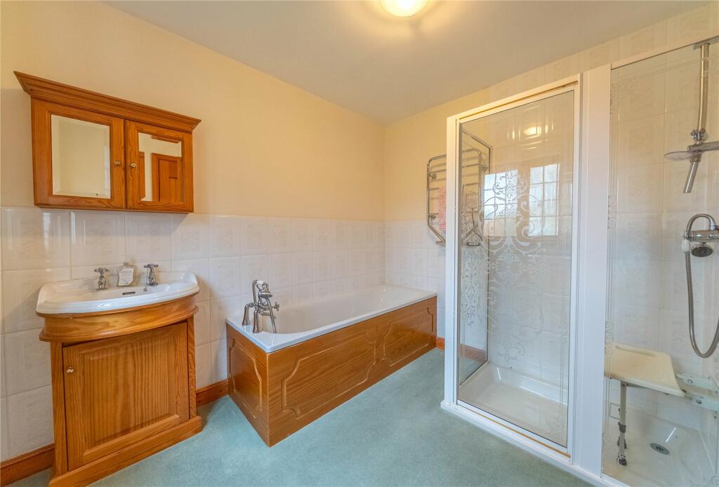 Main Bathroom