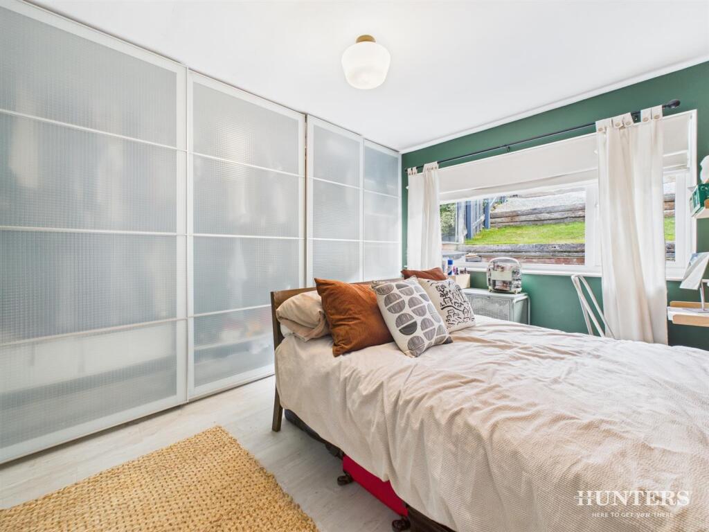CAM03792G0-PR0338-STILL004.jpg