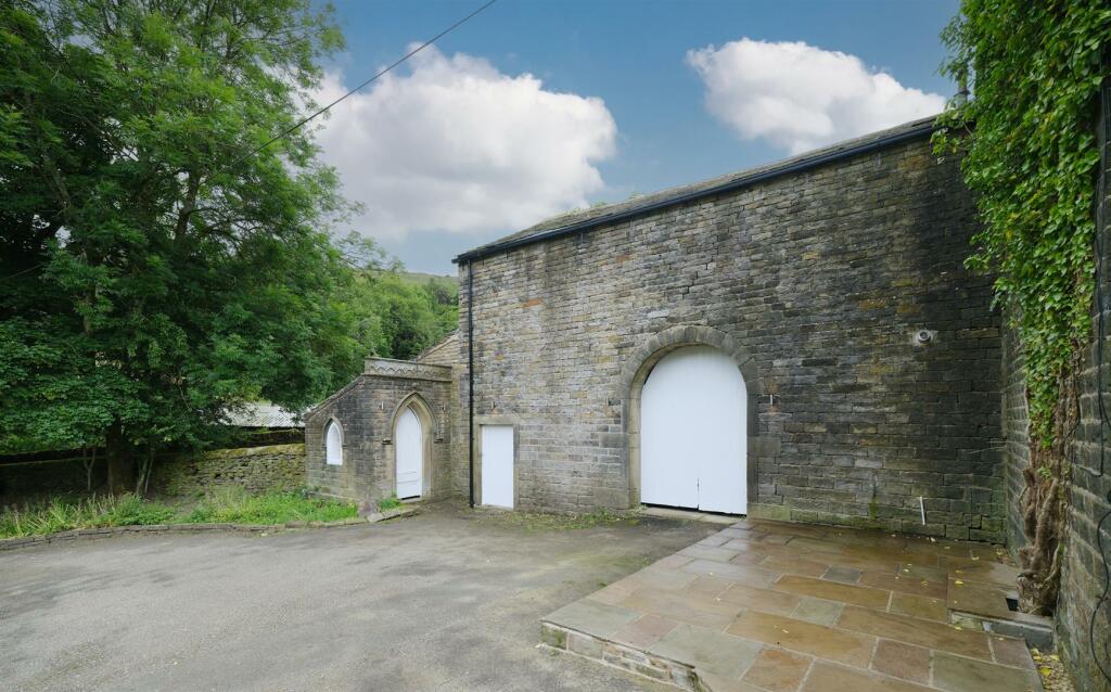 BARN