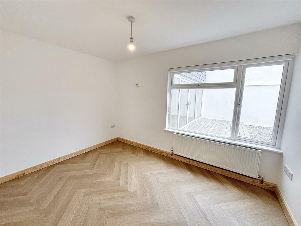 Bedroom 2.jpeg
