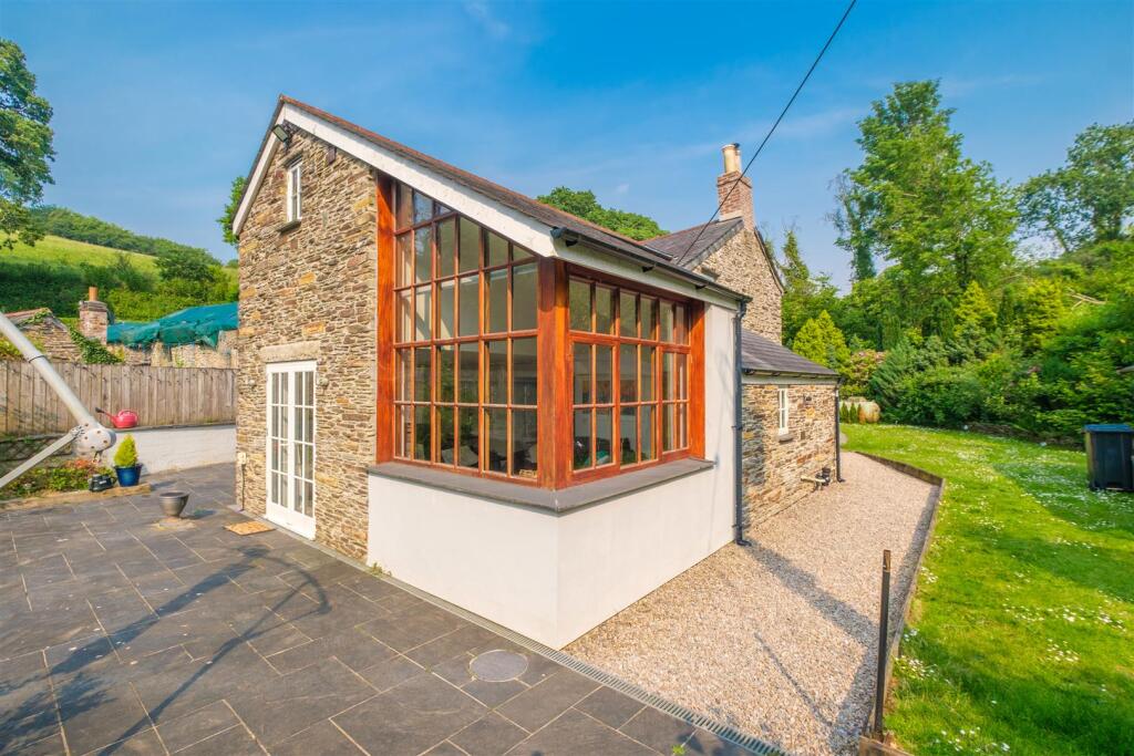 Parry Heskin Mill Cottage-7.jpg
