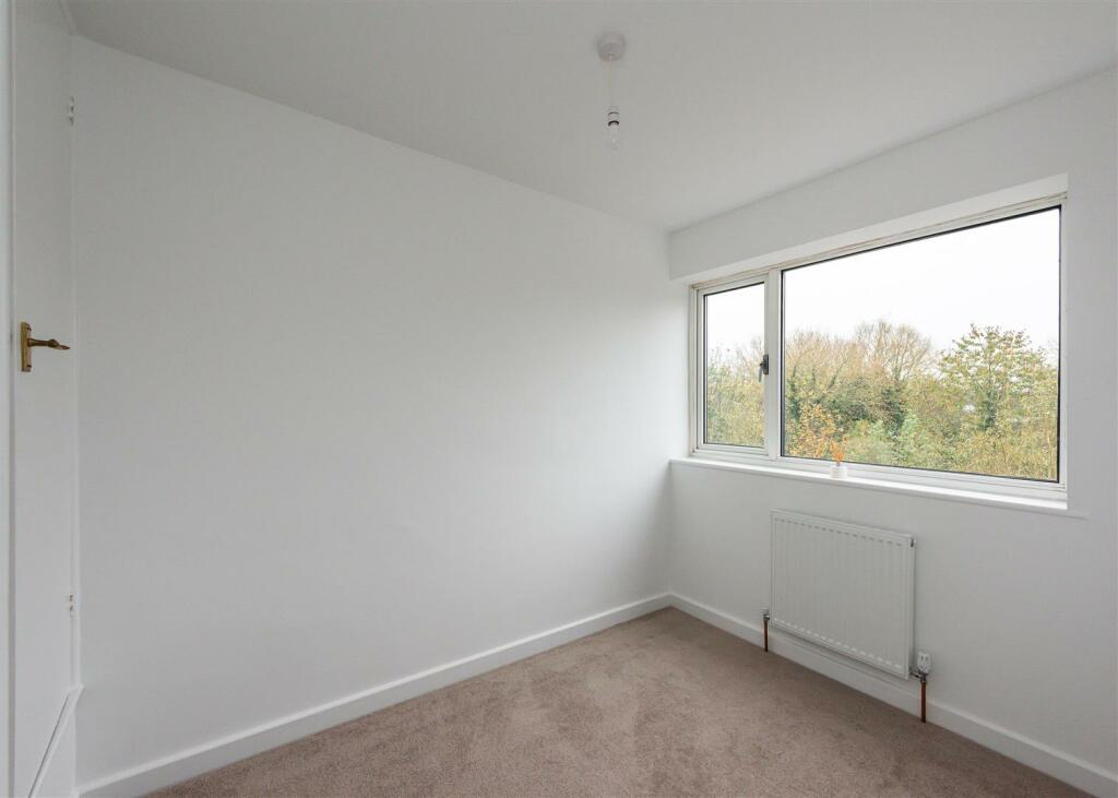 30 Sandringham Road-Bedroom 2.jpg