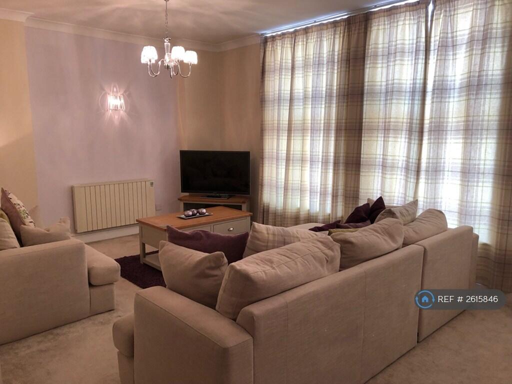 Spacious Living Room