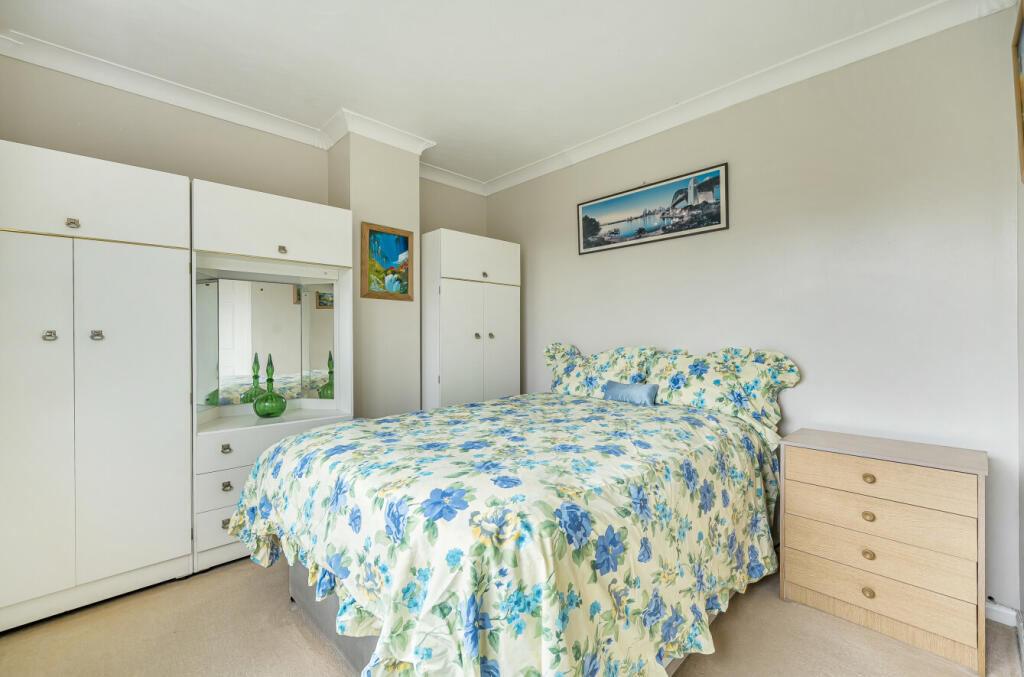 1328699-3-6884dd6...