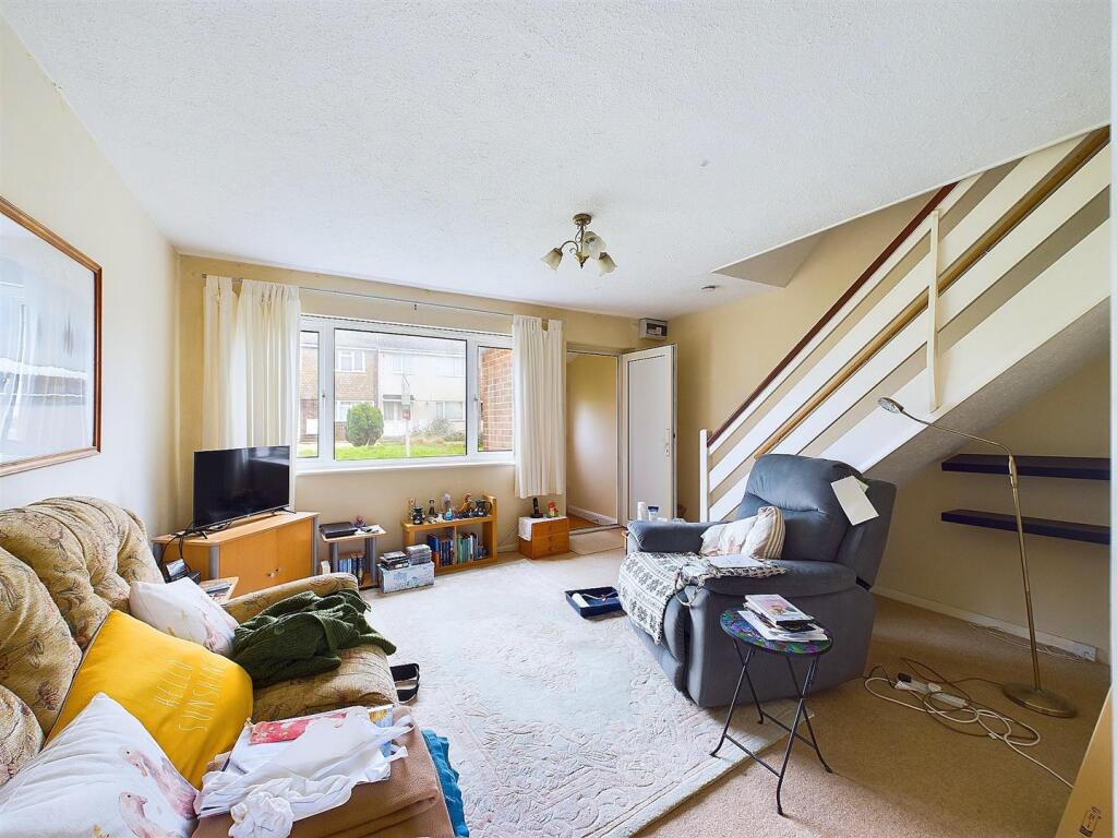 6 - Two-Bed Terraced House In Yate Form Modernisat