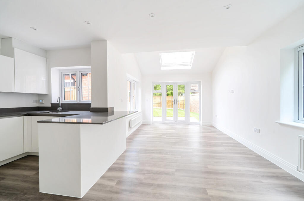 1341237-5-68a48c7...