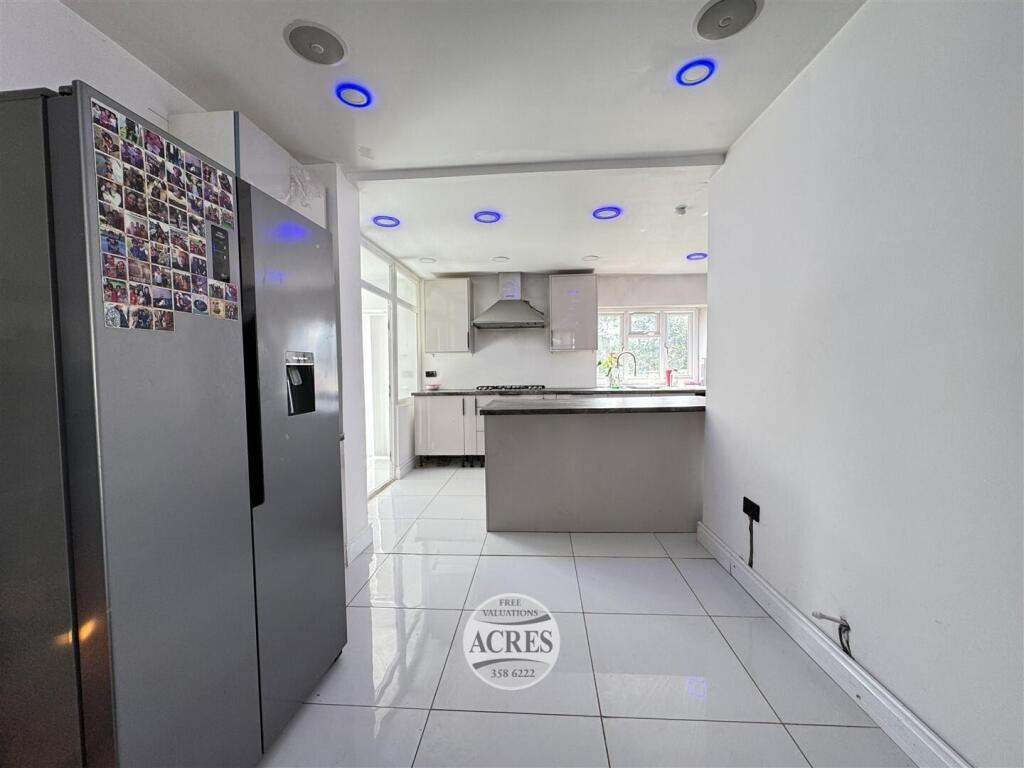 IMG_1538 (Large).jpg