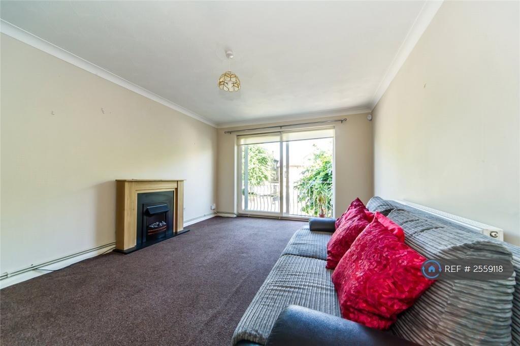 Lounge With Balcony 