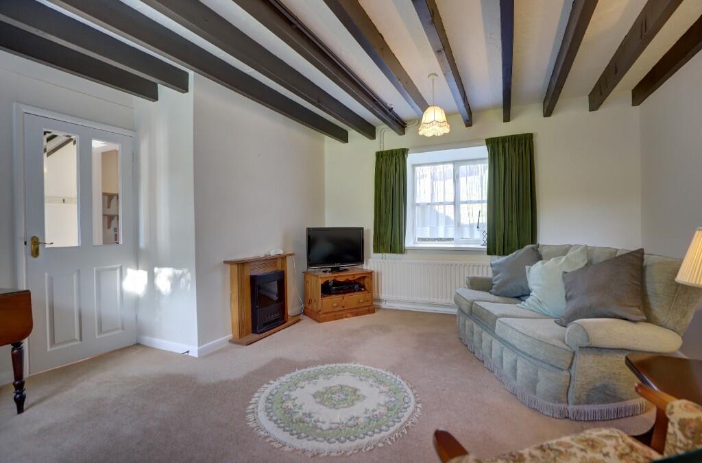 Cottage Lounge