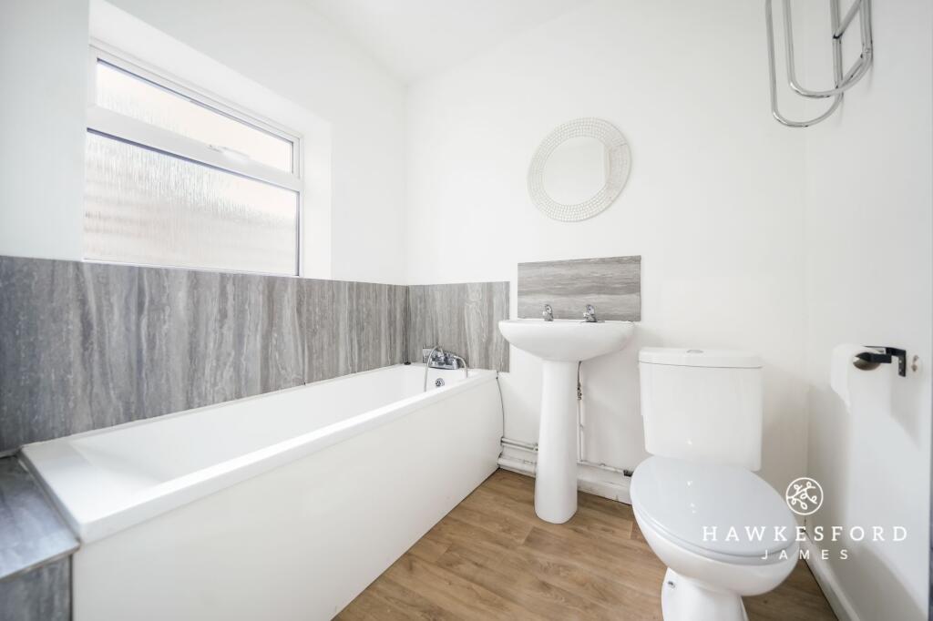 William Street, Sittingbourne - Bathroom