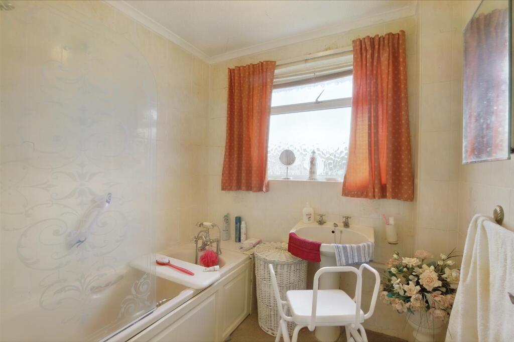 8563835-interior02.jpg