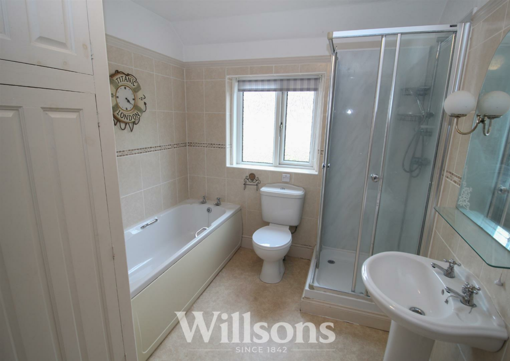 bath Room .png