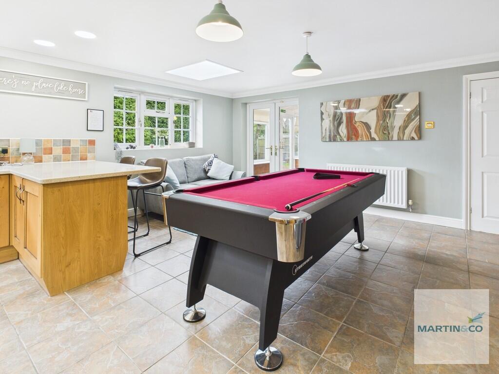 CAM03663G0-PR0130...