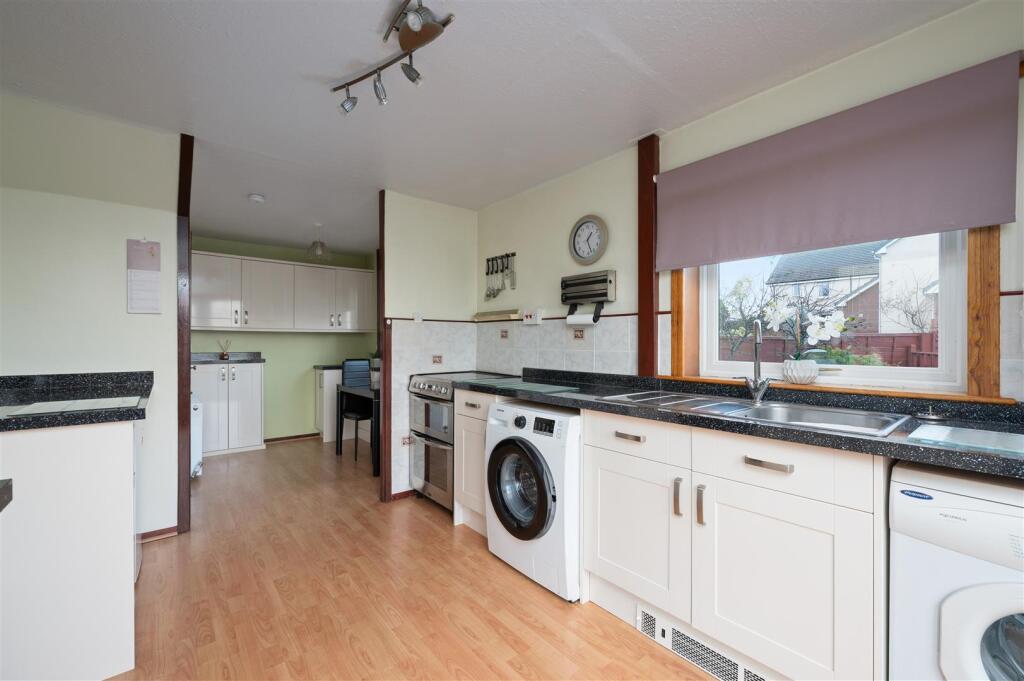 52CentralRoad013.JPG