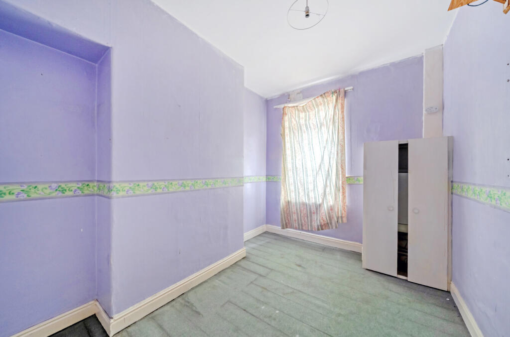 1367384-8-68ecdb1...