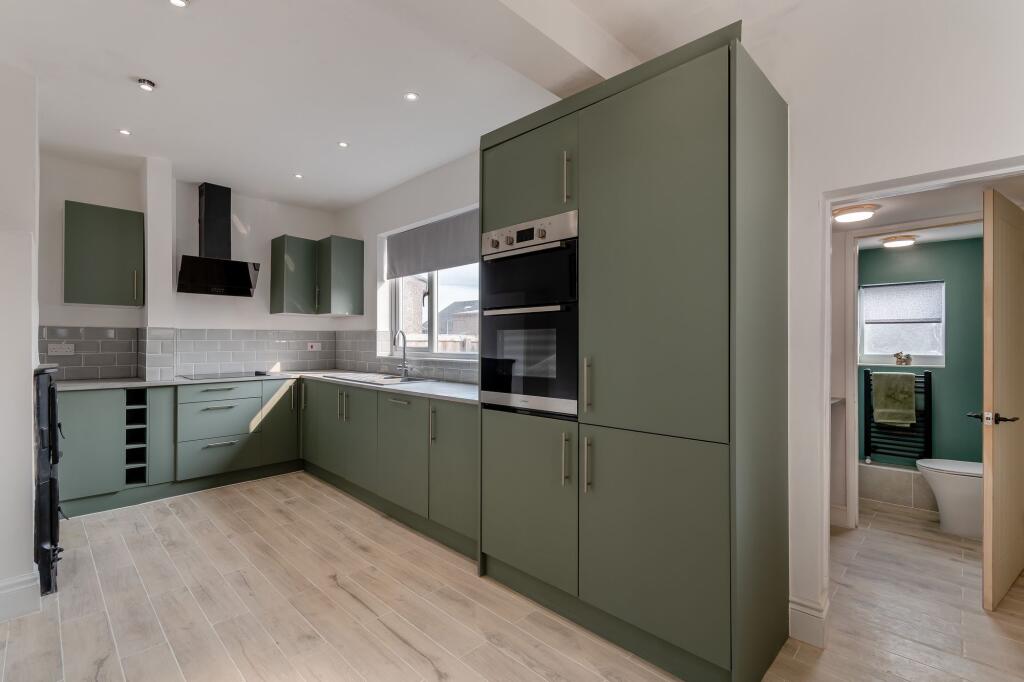 Kitchen/ dining room