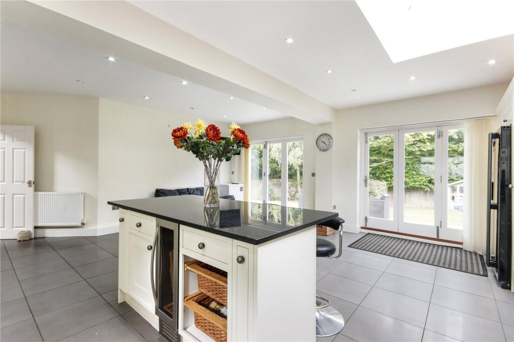 Kitchen/Breakfast