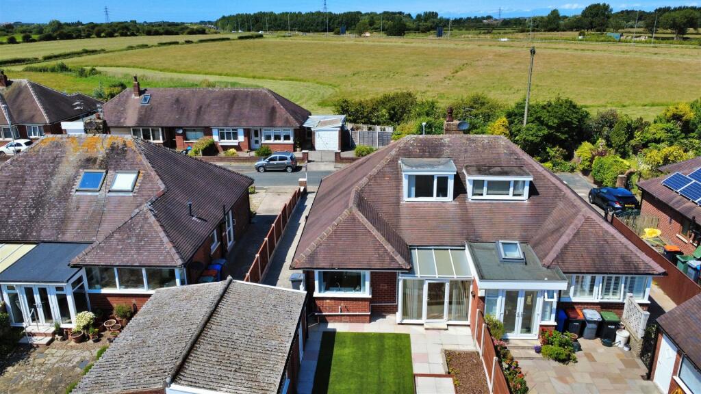 dji_fly_20250618_140350_45_1750252129175_photo_opt