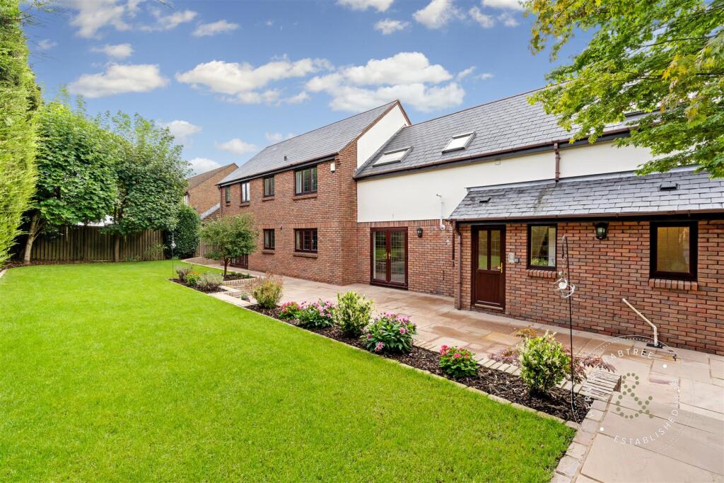 Greenwood Road, Llandaff, Hern Crabtere (8).jpg