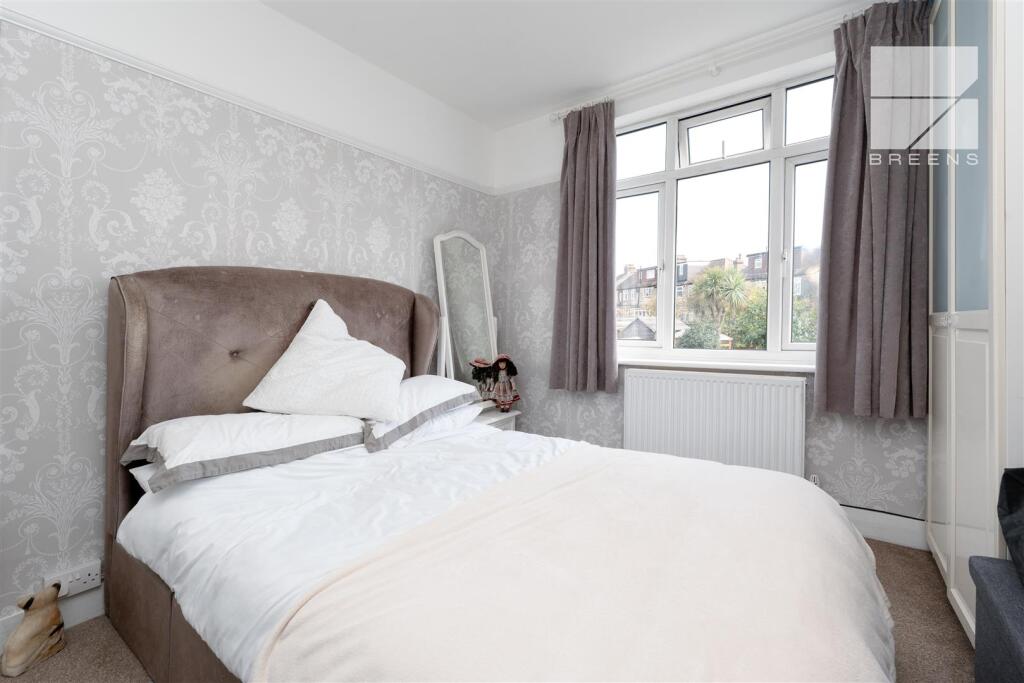 252 Hale End Road_0024.jpg