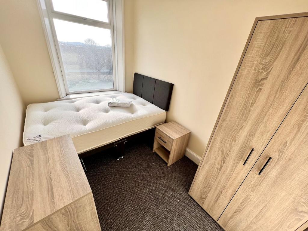 Bed 4